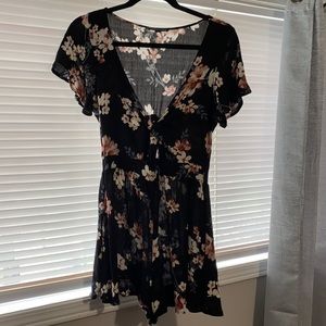 American Eagle Romper